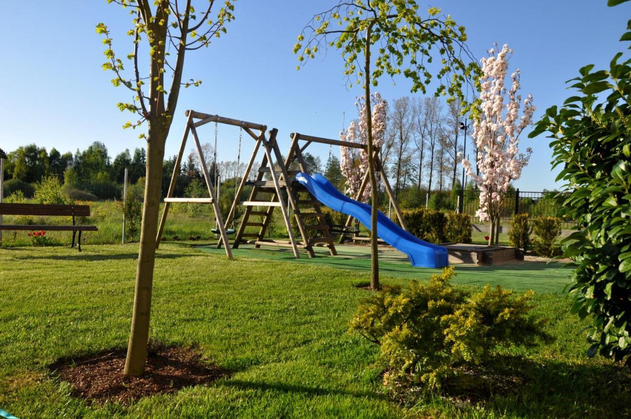 Gosciniec Kaszubski Homestay Białogóra Bagian luar foto