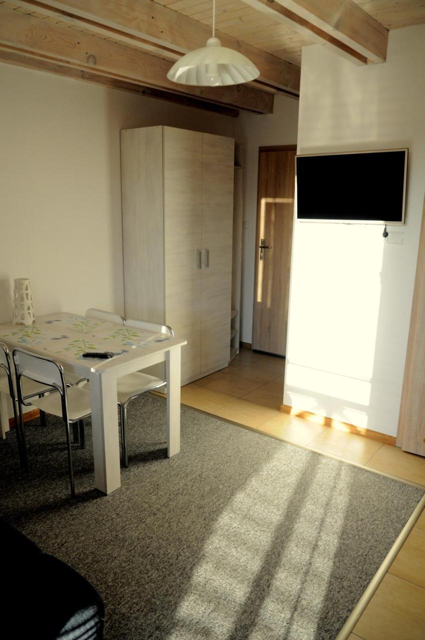 Gosciniec Kaszubski Homestay Białogóra Bagian luar foto