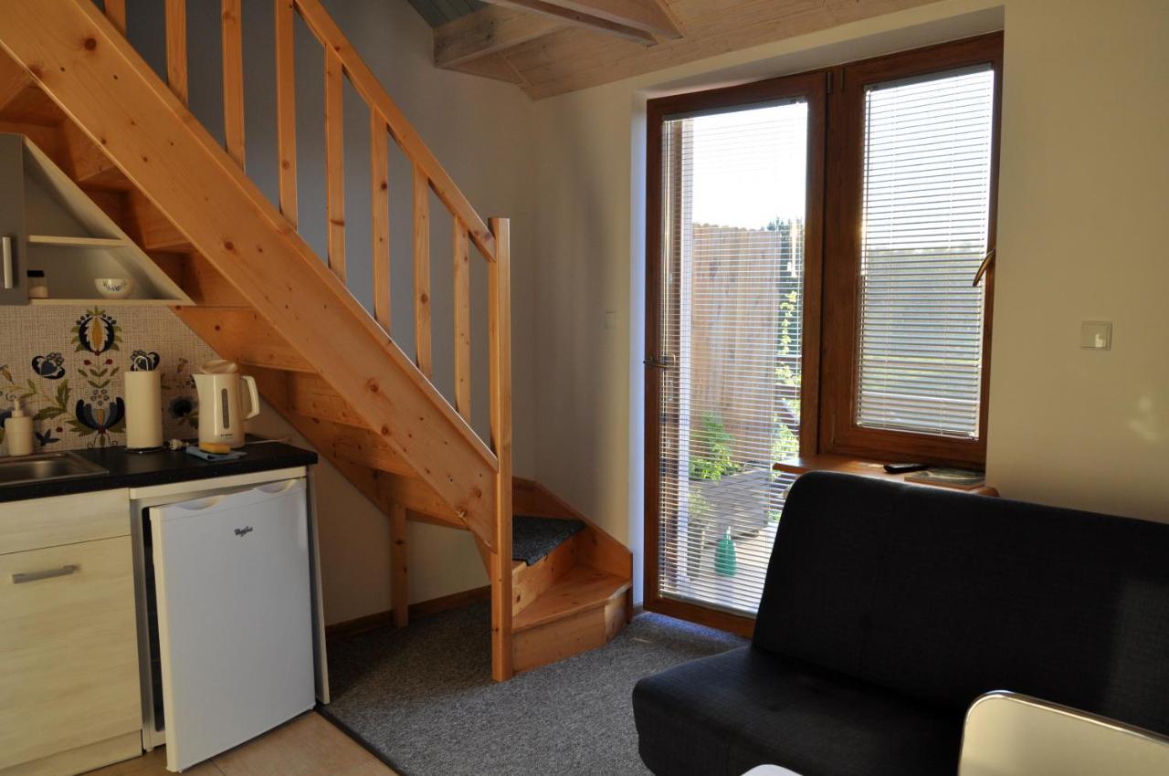 Gosciniec Kaszubski Homestay Białogóra Bagian luar foto