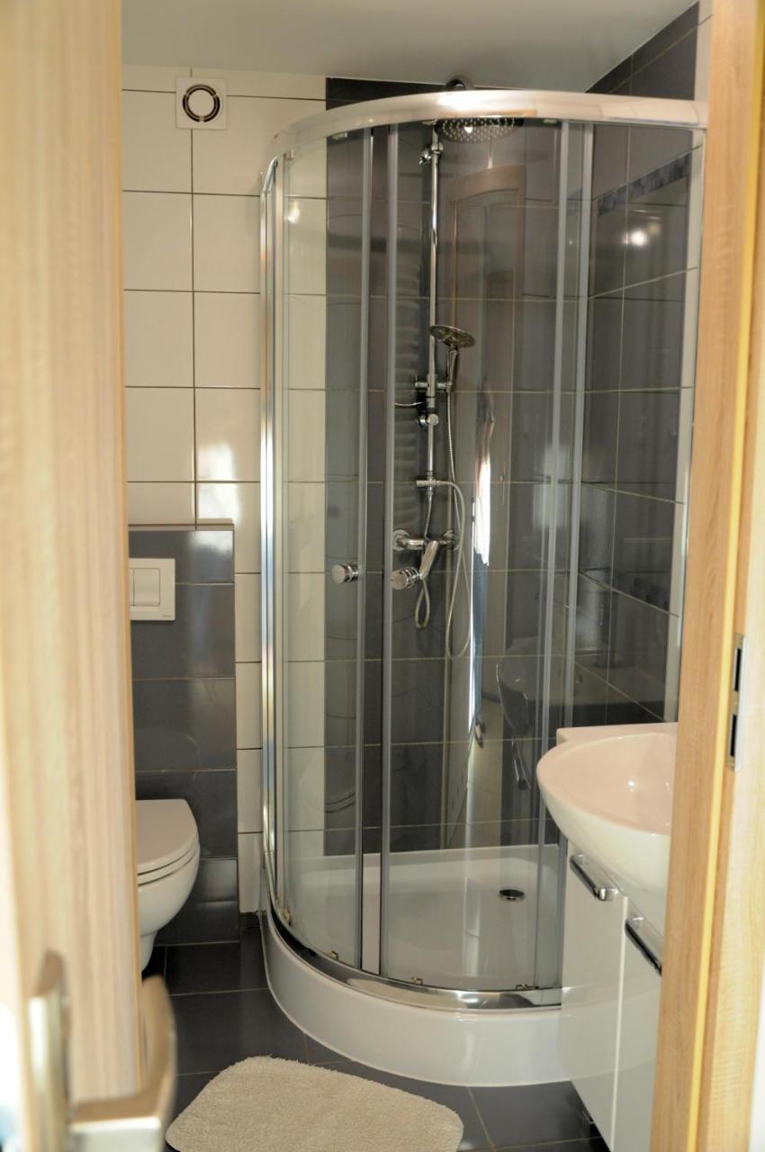 Gosciniec Kaszubski Homestay Białogóra Bagian luar foto