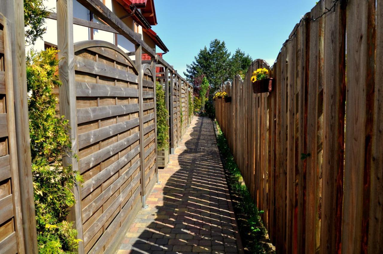 Gosciniec Kaszubski Homestay Białogóra Bagian luar foto